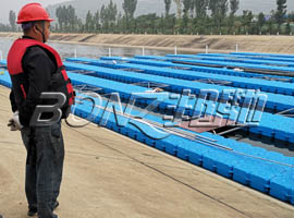 河北保定中國交建四公局跨南水北調(diào)干渠防護(hù)浮橋現(xiàn)場