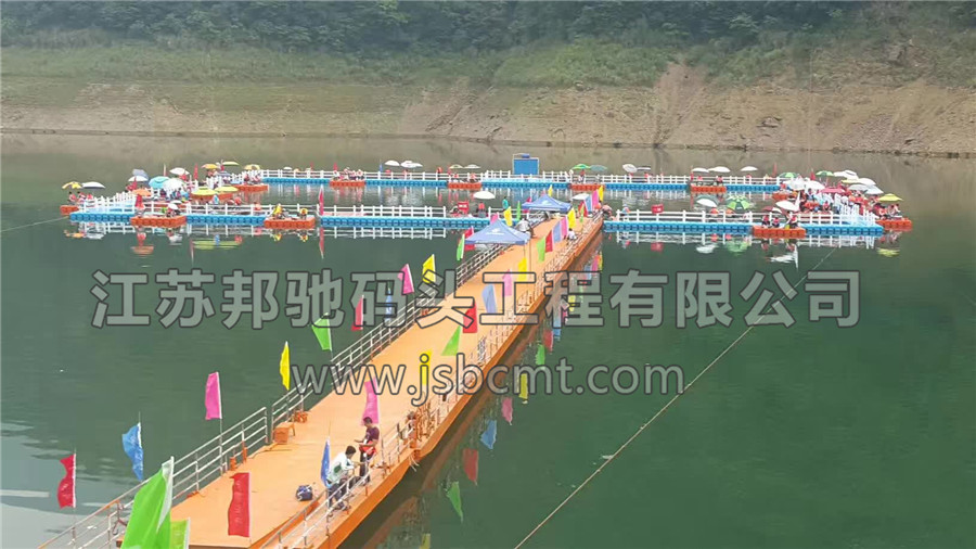 江蘇邦馳碼頭工程有限公司浮筒客戶案例-張家界水庫釣魚平臺2