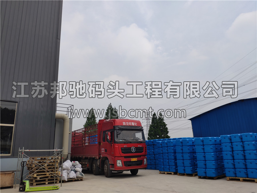 上海大浮筒小浮筒發貨-江蘇邦馳碼頭工程有限公司1