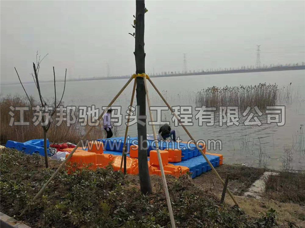 江蘇邦馳碼頭工程有限公司客戶案例-連云港巡邏艇水上碼頭8