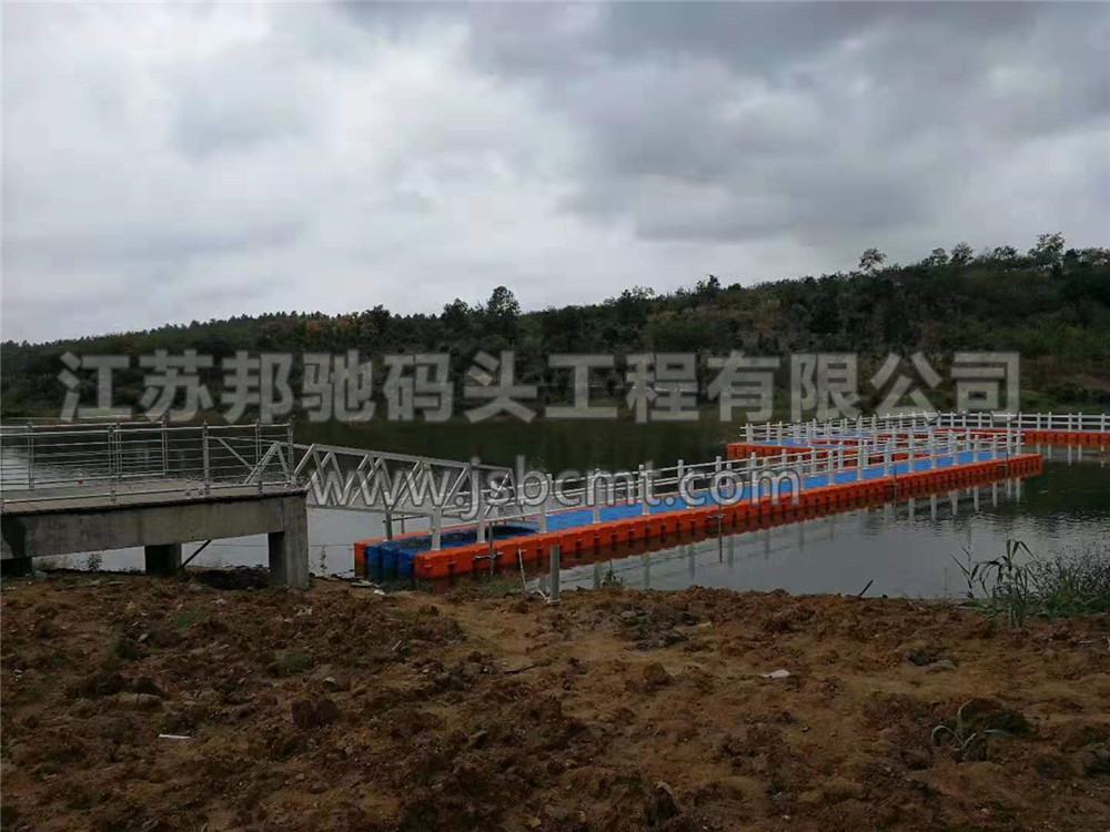 江蘇邦馳碼頭工程有限公司客戶案例-江蘇南京浮橋