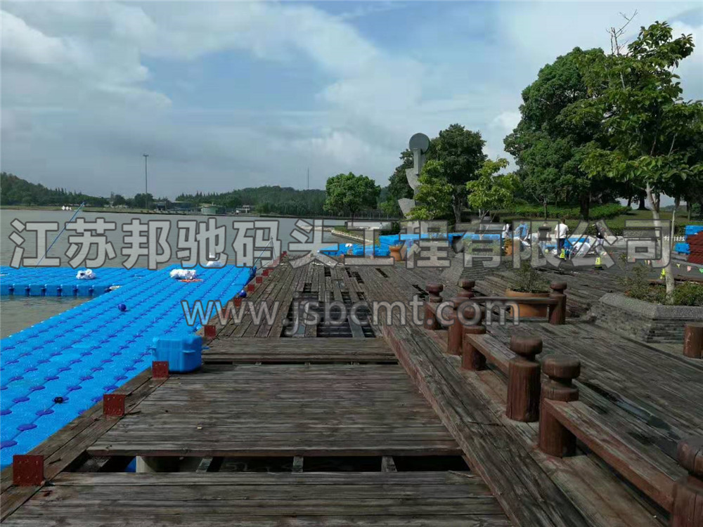 江蘇邦馳碼頭工程有限公司客戶案例-上海公園皮劃艇碼頭8
