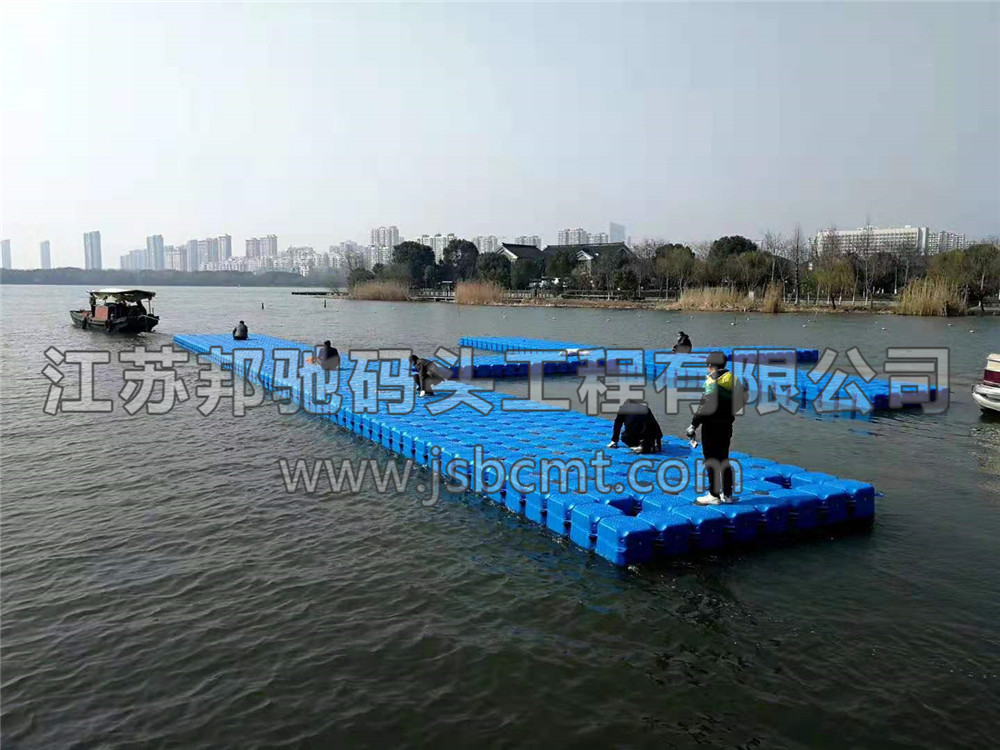 江蘇邦馳碼頭工程有限公司浮筒客戶案例-無錫蠡湖帆船碼頭8