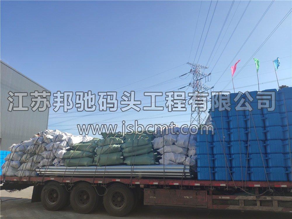安徽亳州4車大浮筒發貨-江蘇邦馳碼頭工程有限公司22