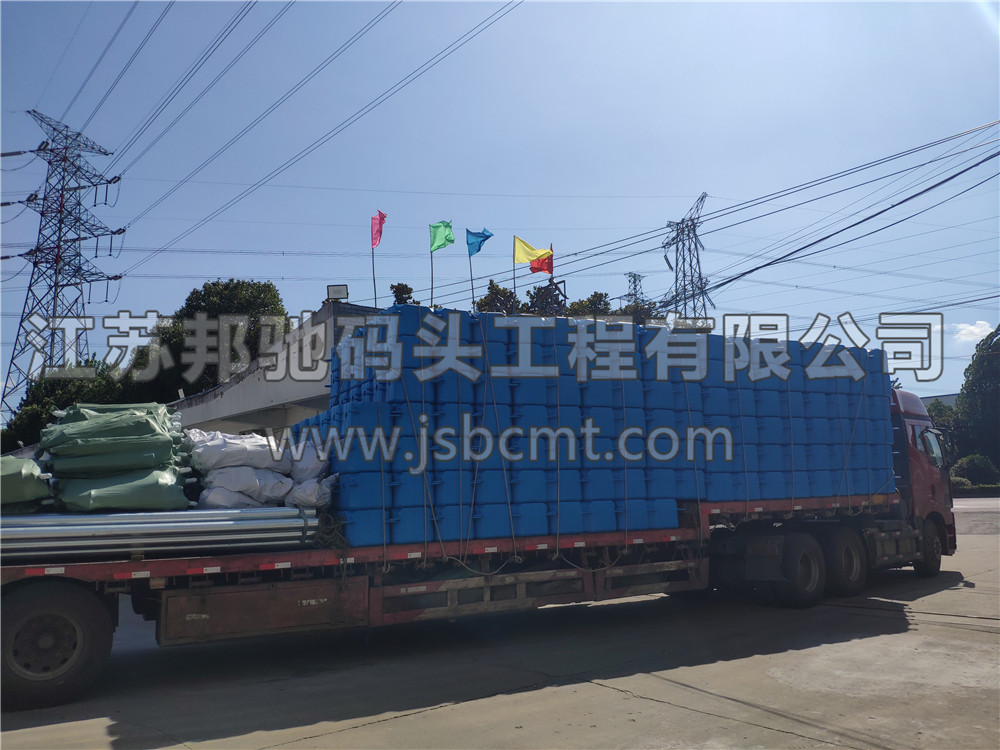 安徽亳州4車大浮筒發貨-江蘇邦馳碼頭工程有限公司20